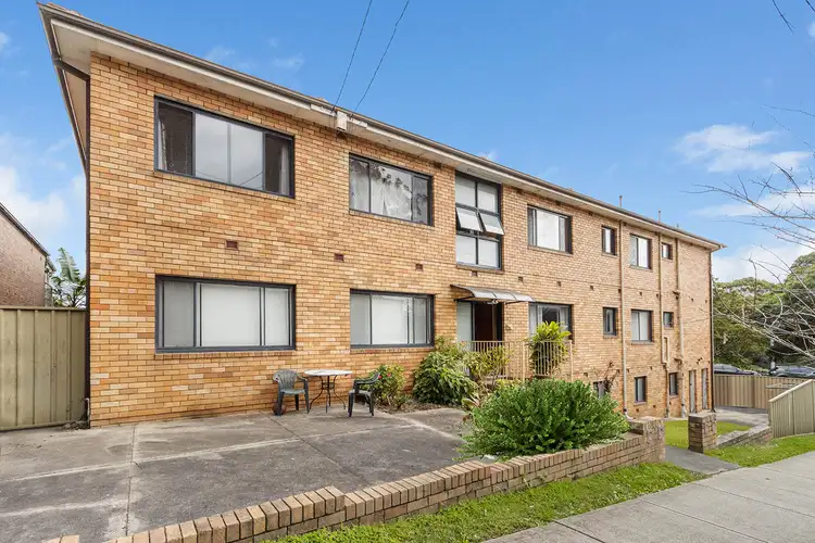 Main view of Homely unit listing, 2/24A Railway Parade, Kogarah NSW 2217
