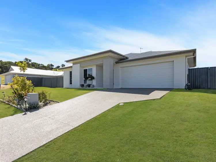 13 Rosemary Court, Nikenbah QLD 4655