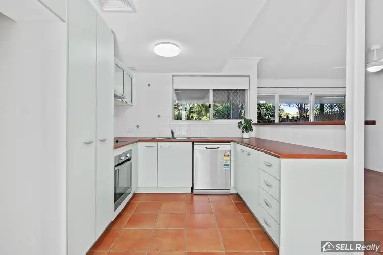 Third view of Homely townhouse listing, 3/188 Thorneside Road, Thorneside QLD 4158