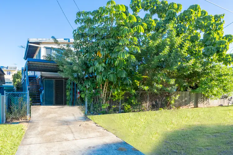 31 James Street, Scarborough QLD 4020