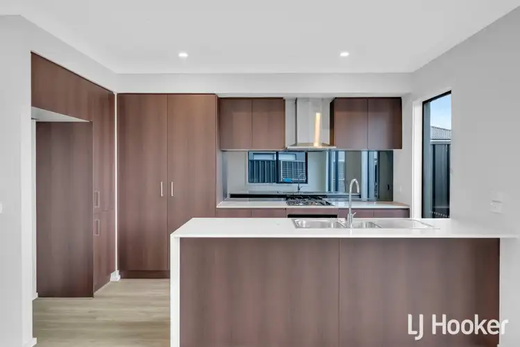 Seventh view of Homely house listing, 40 Buckingham Boulevard, Strathtulloh VIC 3338