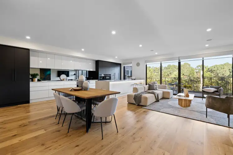 30 Emica Parade, Knoxfield VIC 3180