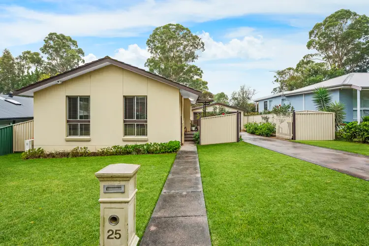 25 Templeton Road, Elderslie NSW 2570