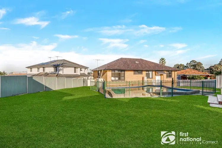 14 Sapphire St