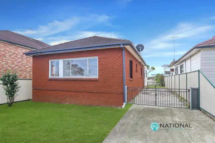 28 Springfield Street, Old Guildford NSW 2161