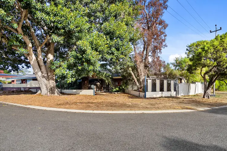 6 Dawson Way, Parmelia WA 6167