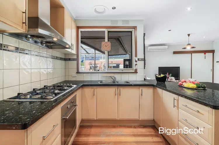 252 Gallaghers Road, Glen Waverley VIC 3150