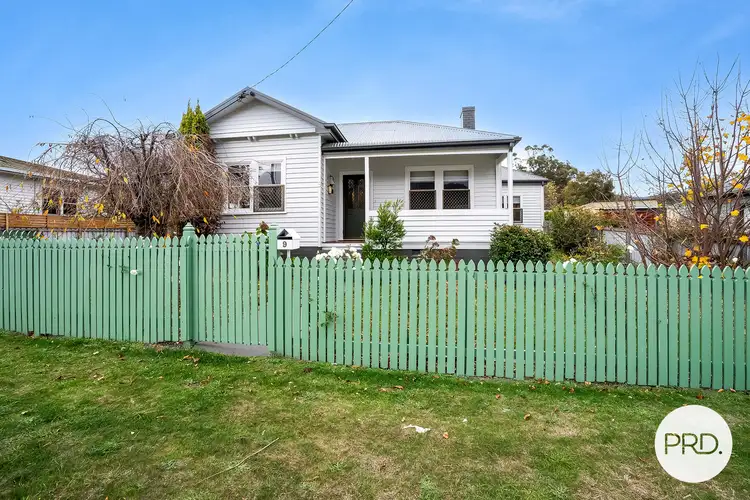 9 Hobart  Road