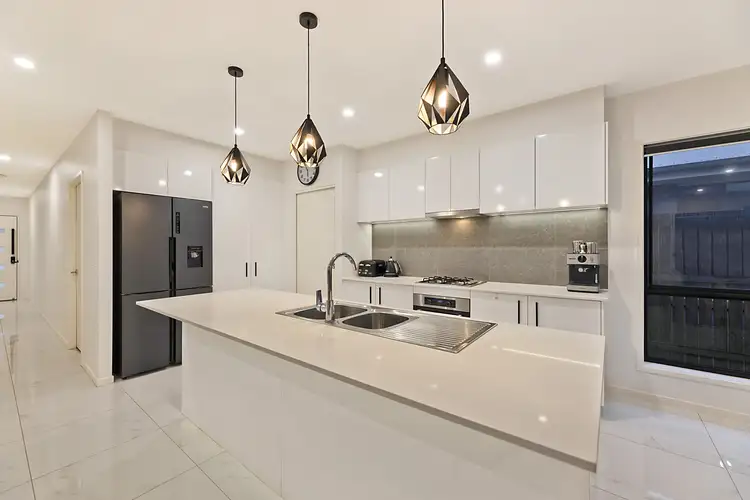 13 Vintage Street, Palmview QLD 4553