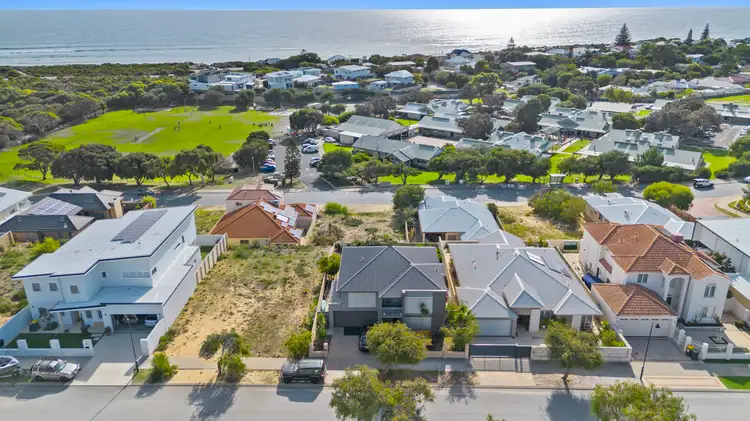 Main view of Homely house listing, 39 Endeavour Circle, Wannanup WA 6210