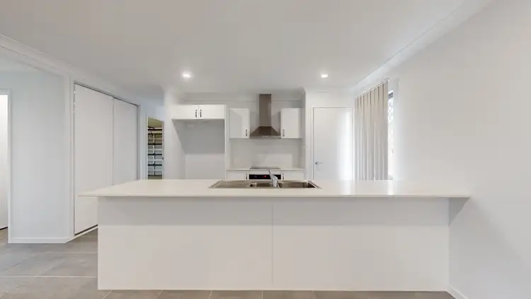 12 Paradise Court, Mount Louisa QLD 4814