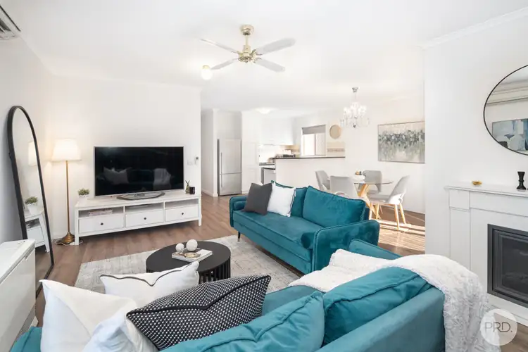 2/2 Finley Court, Mount Clear VIC 3350
