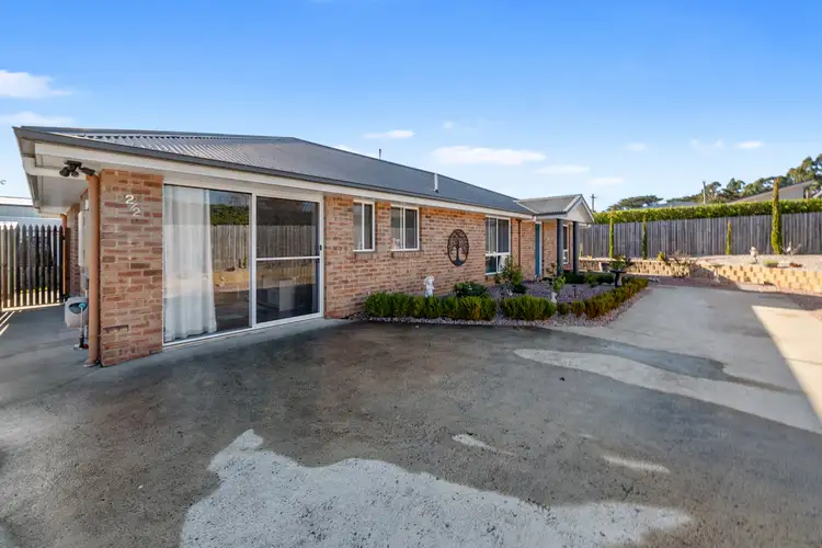 2/2 High Moor Court, Longford TAS 7301