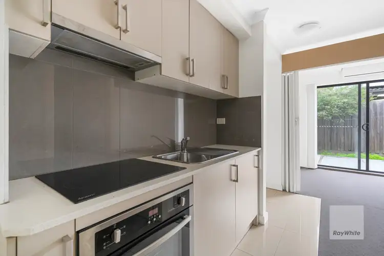 2/1053 Plenty Road, Kingsbury VIC 3083