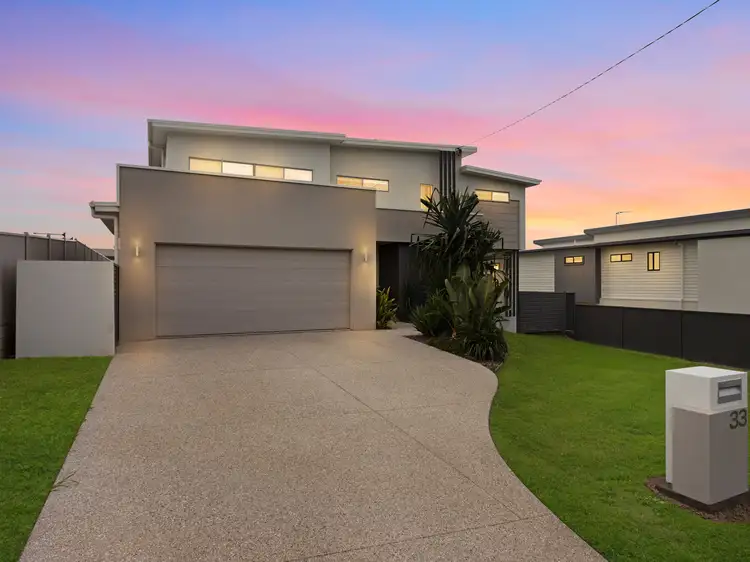 33 Christensen Street, Urraween QLD 4655