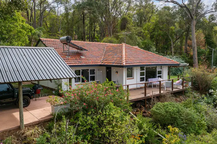 36 Norman Road, Roleystone WA 6111