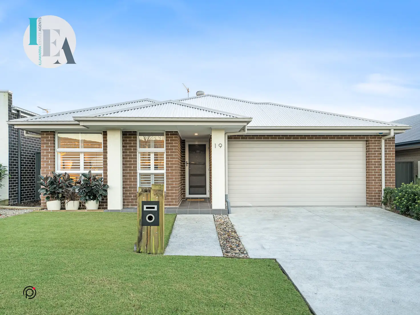 Main view of Homely house listing, 19 Bartlett Crescent, Calderwood NSW 2527