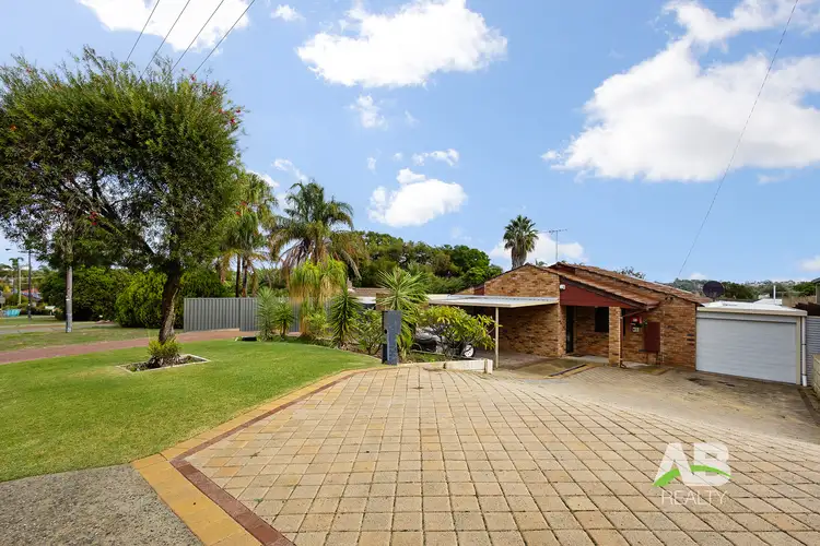 54 Yallambee Crescent