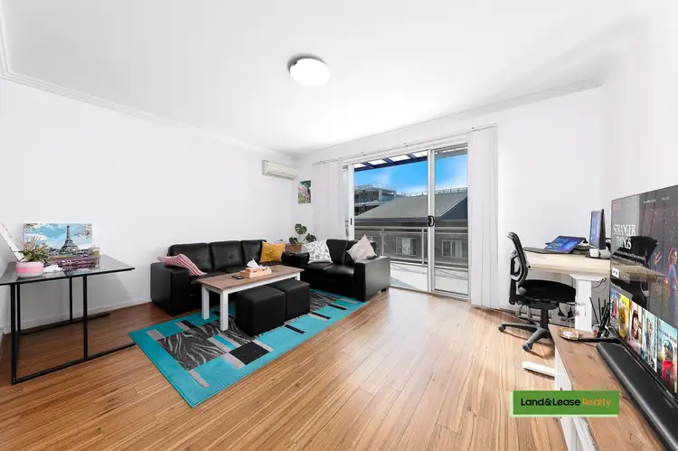 Third view of Homely apartment listing, 32/2 Civic Ave, Pendle Hill NSW 2145