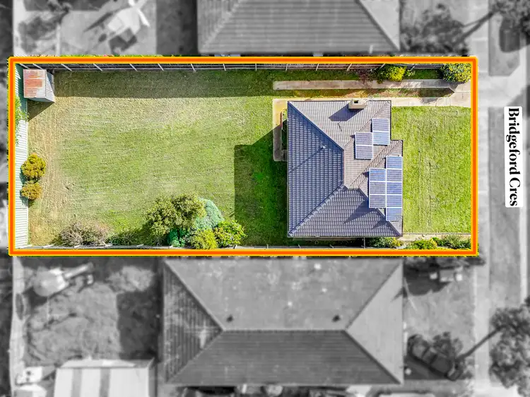 23 Bridgeford Crescent, Melton South VIC 3338