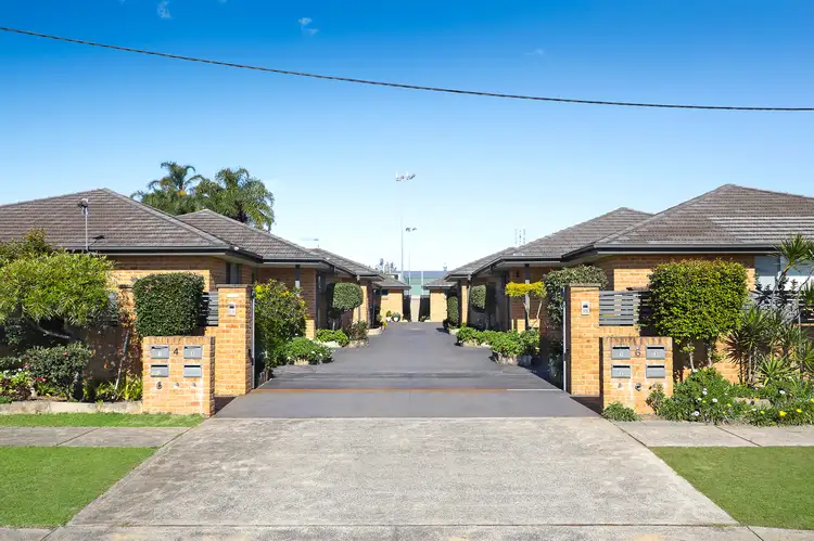 3/6 King Street, Umina Beach NSW 2257