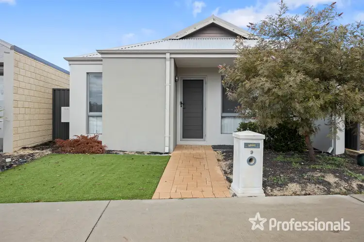 Second view of Homely house listing, 9 Cinnabar Bend, Aveley WA 6069