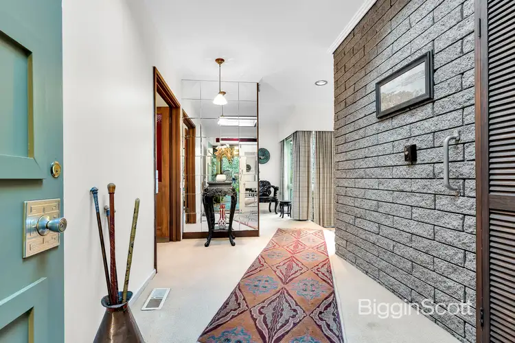 Second view of Homely house listing, 5 Avila Court, Vermont VIC 3133