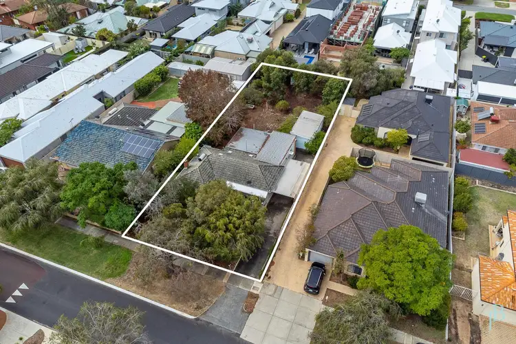 76 Welwyn Avenue, Salter Point WA 6152