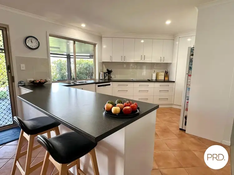 Fifth view of Homely house listing, 2 Selina Court, Tannum Sands QLD 4680