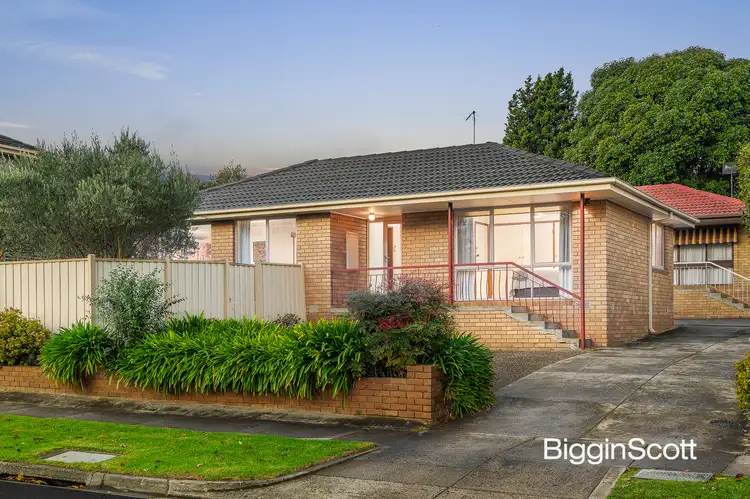 1/4 Joyce Avenue, Glen Waverley VIC 3150