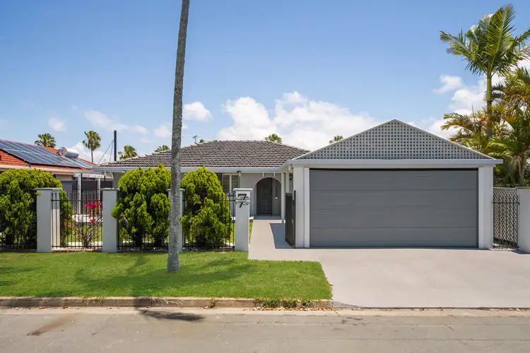 7 Vista Court, Newport QLD 4020