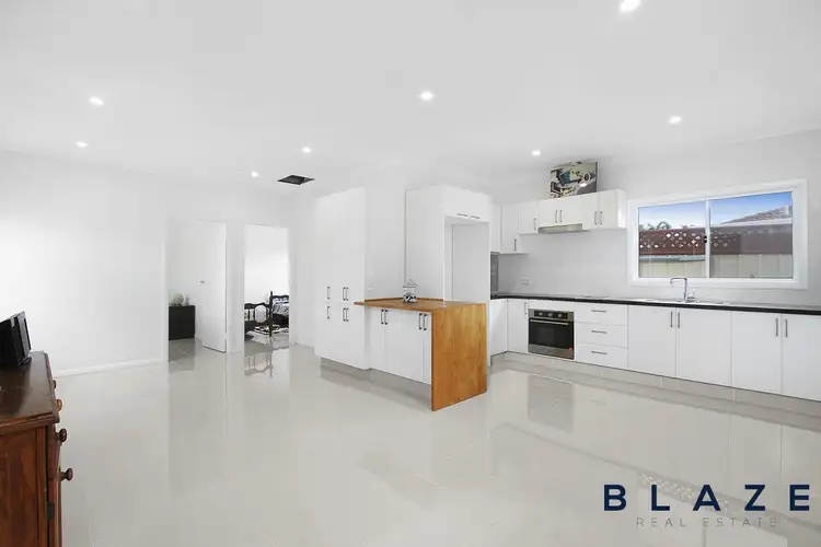 8A Bellingen Way