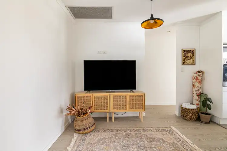 Fifth view of Homely unit listing, 18/168 Hedges Avenue, Mermaid Beach QLD 4218