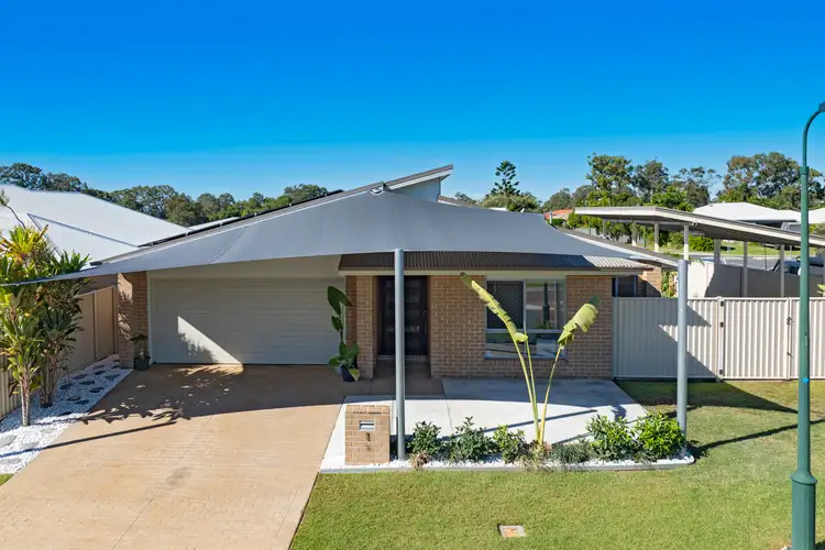 1 Willis Close, Redland Bay QLD 4165