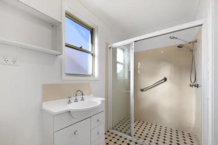 Sixth view of Homely house listing, 3 Katoa Place, Orange NSW 2800