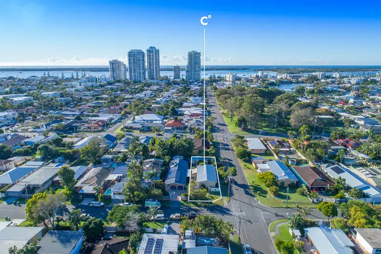 33 Annerley Avenue, Runaway Bay QLD 4216