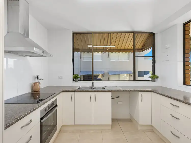 Sixth view of Homely unit listing, 4/242 Esplanade, Pialba QLD 4655