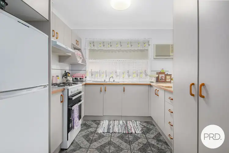 Sixth view of Homely unit listing, 6/14 Graetz Court, Lavington NSW 2641