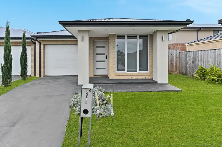 4 Gardenia Drive, Beaconsfield VIC 3807