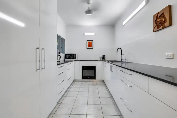 Fifth view of Homely apartment listing, 2/180 Smith Street, Darwin City NT 800