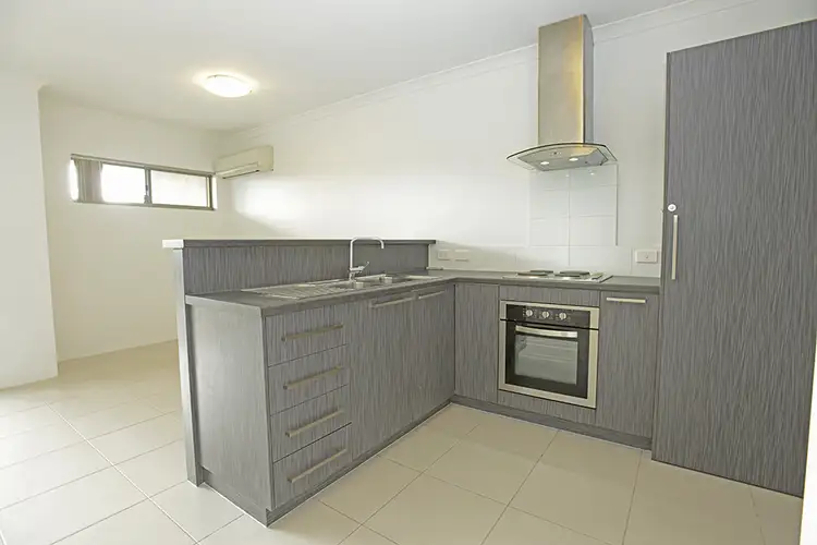 Fourth view of Homely unit listing, 7/3 Packham Road, Hamilton Hill WA 6163