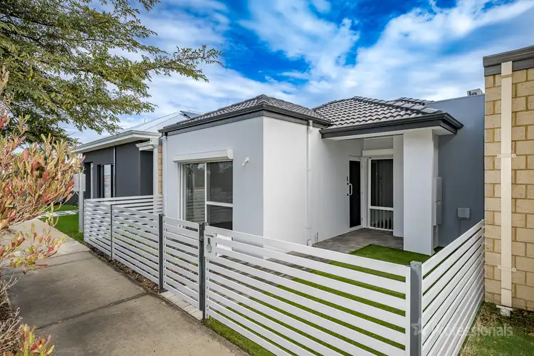 Second view of Homely house listing, 3 Saunton Way, Ridgewood WA 6030