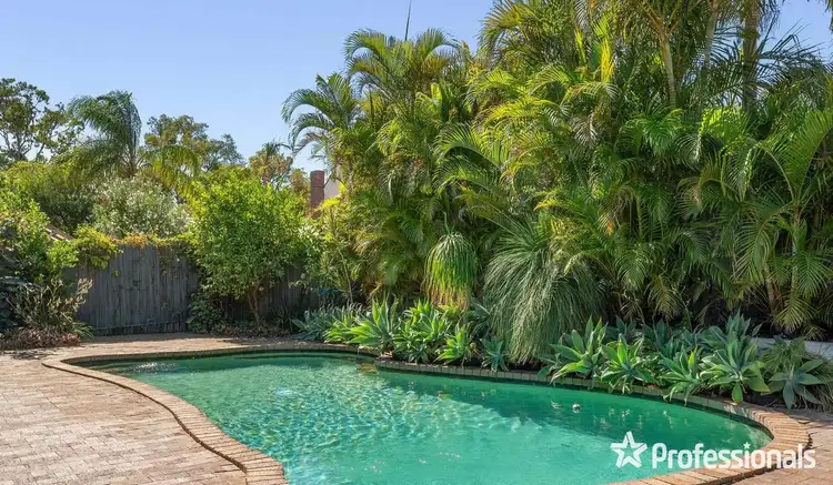 8 Hatfield Way, Booragoon WA 6154