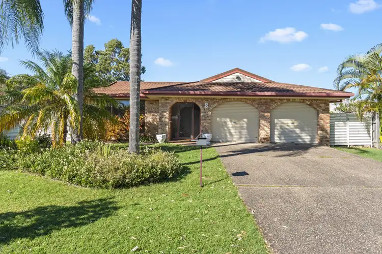 8 Turtle Street, Mermaid Waters QLD 4218