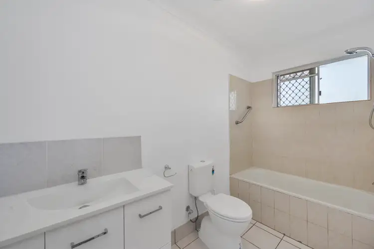 Fifth view of Homely house listing, 2/22 Roberts Street, Hermit Park QLD 4812