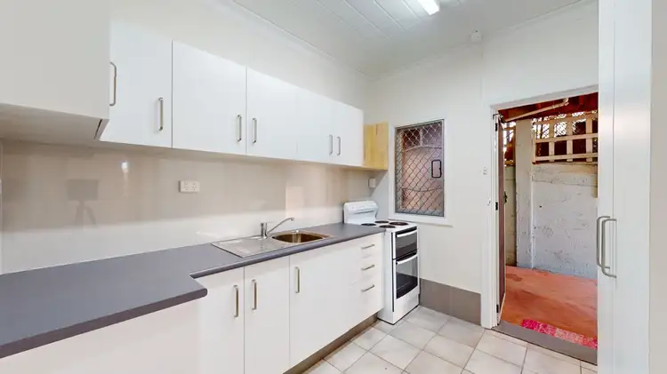 205 Upper Denham