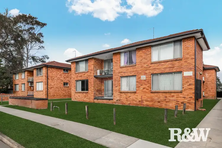 2/52 Saddington Street, St Marys NSW 2760