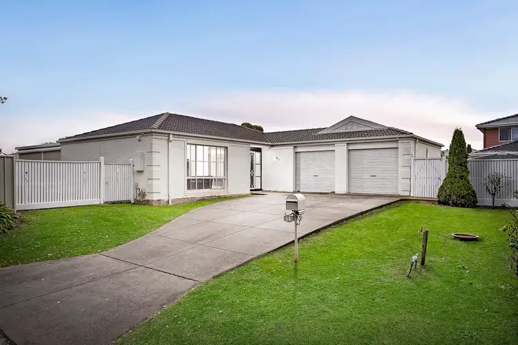 11 Squires Court, Caroline Springs VIC 3023