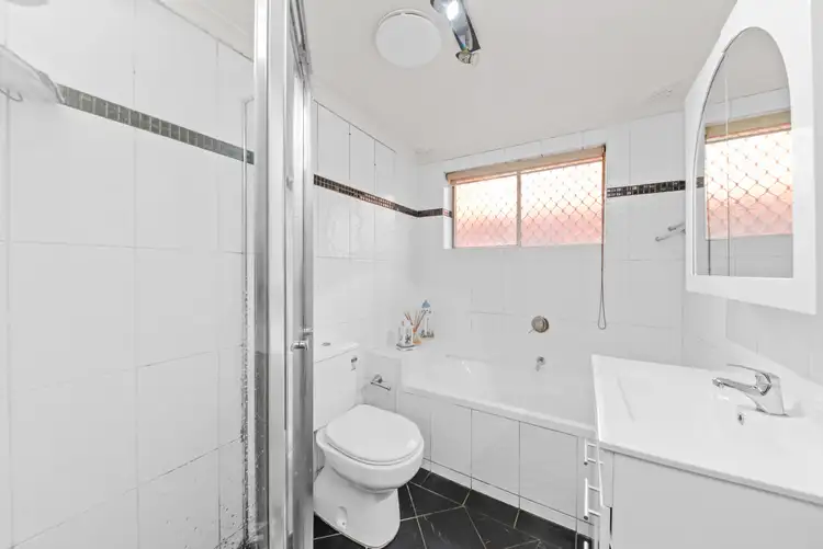 Sixth view of Homely unit listing, 2/33 Templeman Crescent, Hillsdale NSW 2036