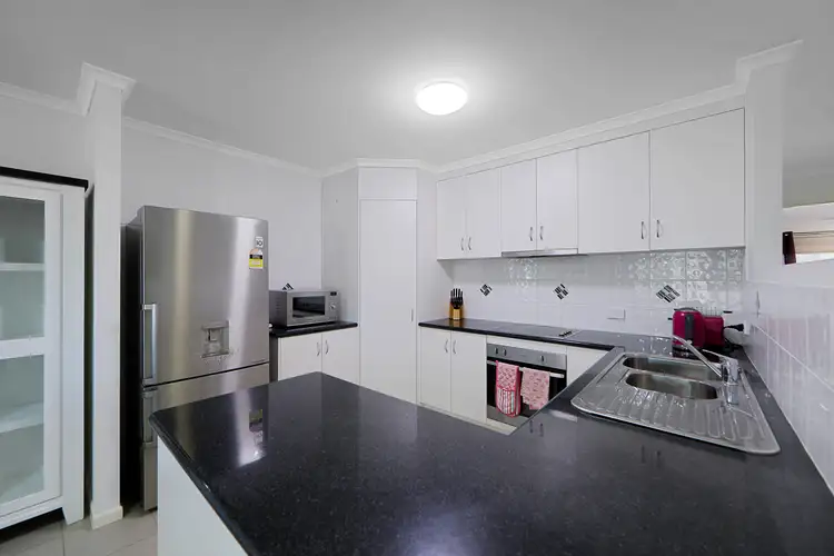 Fourth view of Homely unit listing, 2/10 Cauchi Court, Avoca QLD 4670